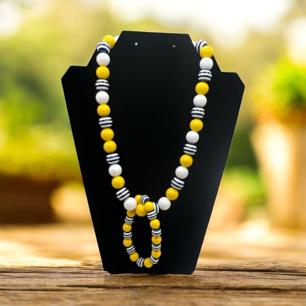Yellow and White Beaded Necklace and Bracelet
